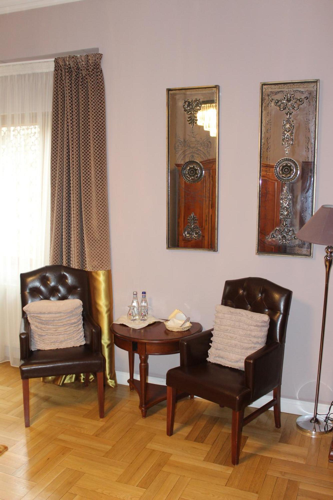 Casa Cranta Hotell Braşov Exteriör bild